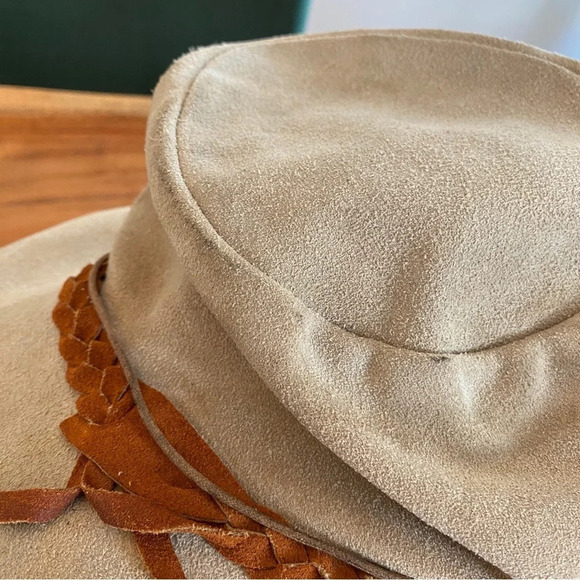 Mooroombah Pakflat Australian Bush Hat Handcrafted Genuine Suede Leather